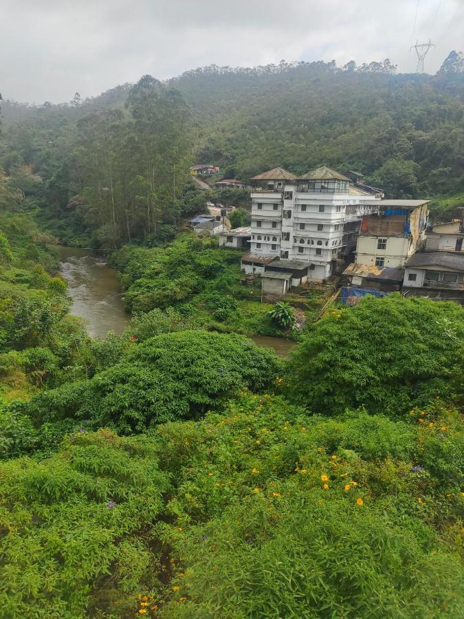 Hotel Emerald Inn Munnar Kültér fotó