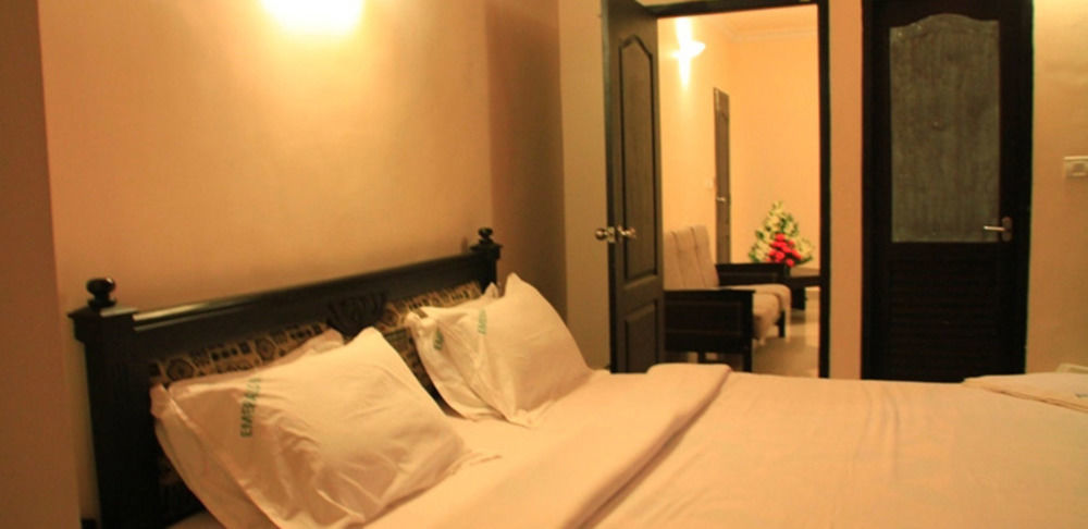 Hotel Emerald Inn Munnar Kültér fotó