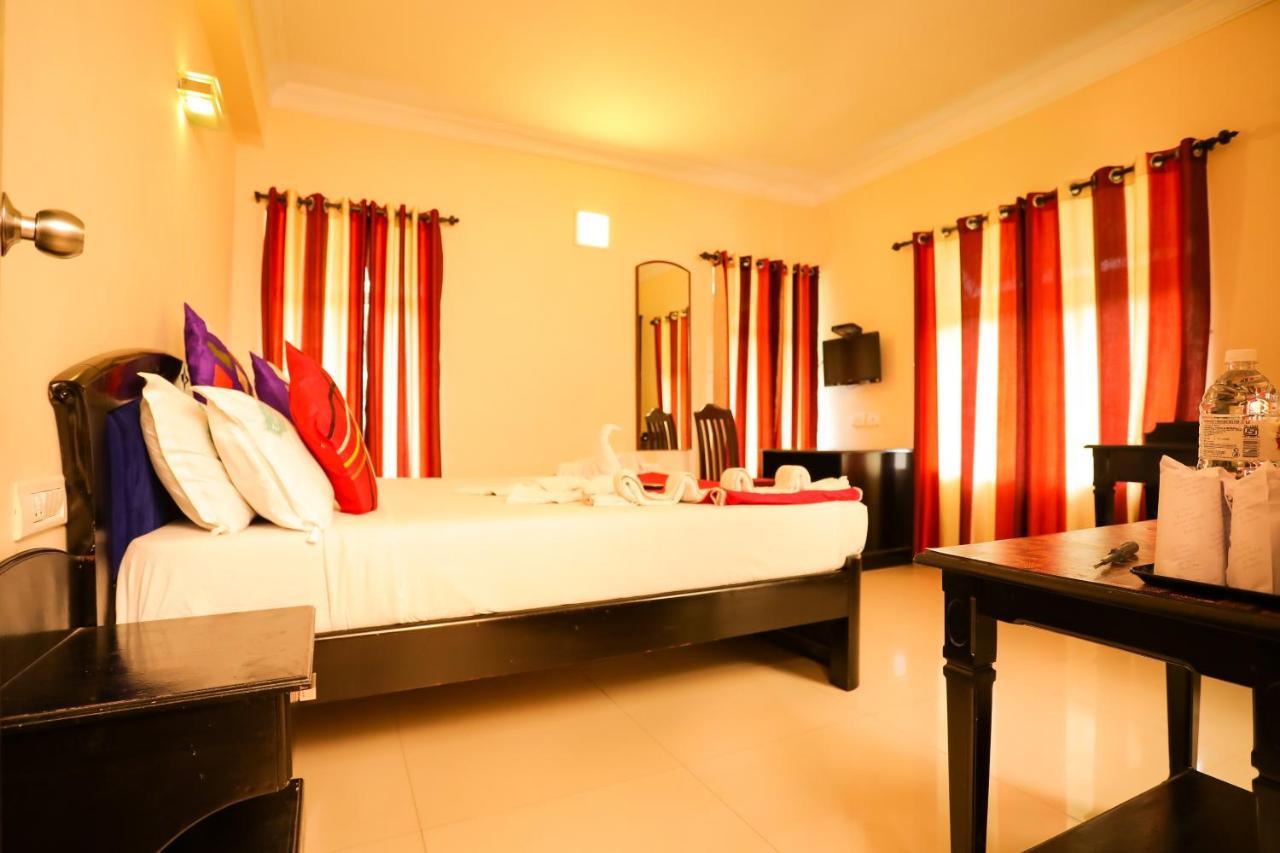 Hotel Emerald Inn Munnar Kültér fotó
